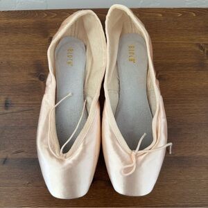 Bloch Heritage Pointe shoe - size 6.5 X - unbroken in / unworn